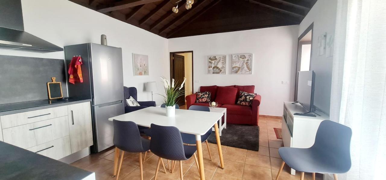 Vivienda Vacacional Los Agapantos Brena Alta Luaran gambar